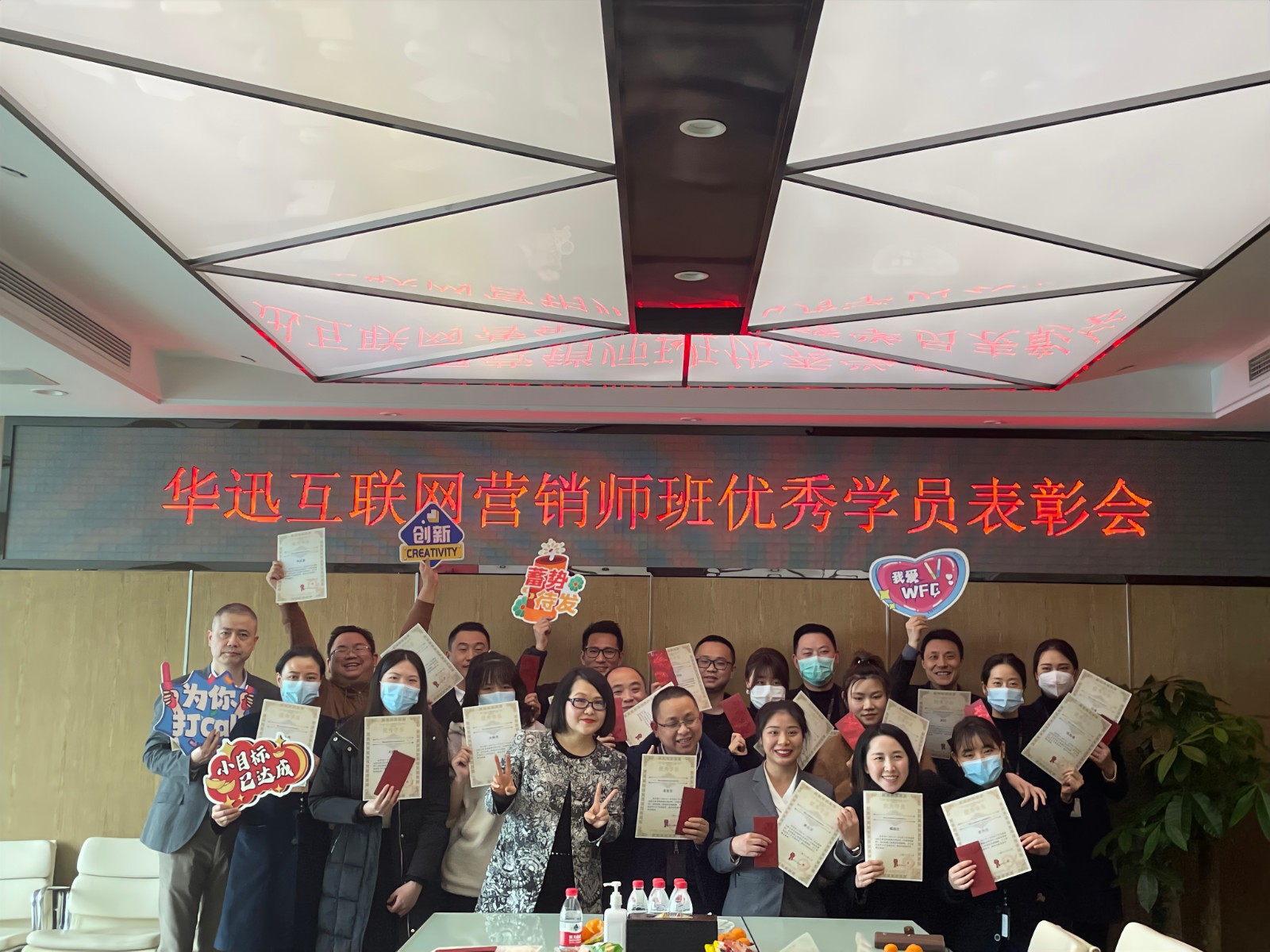 eda4b16e86629cf99505adcd2b355b2.jpg